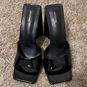 PrettyLittleThing Glossy Black Heels